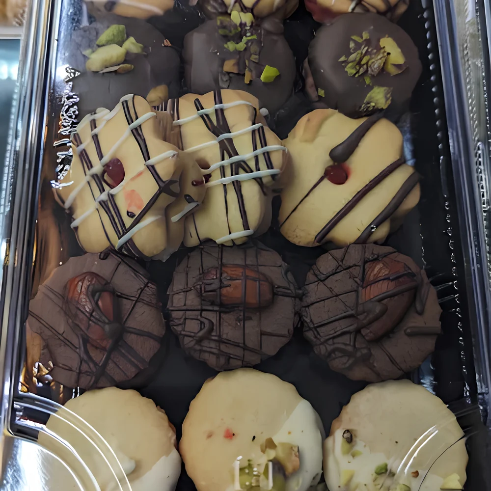 Petit four biscuits